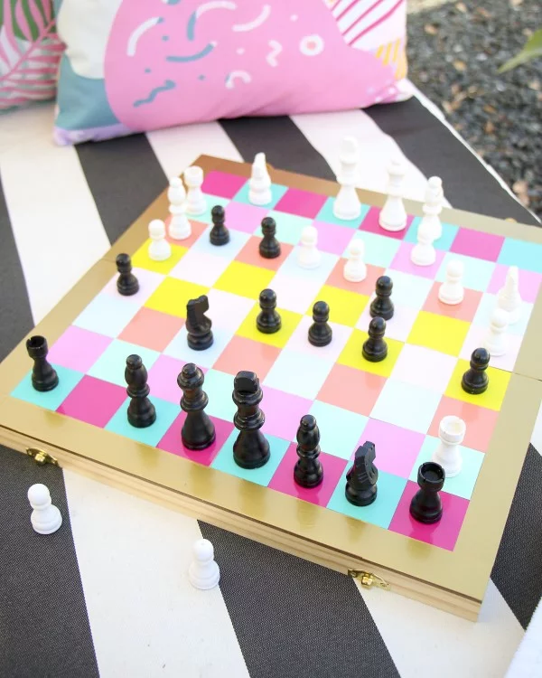 Kreative und interaktive Bastelideen gegen Langeweile für Groß und Klein diy schach brettspiel bunt