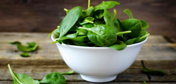 Sattmacher gesund gegen Heißhunger Spinat in Schale