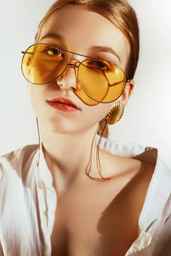 Sonnenbrillen Trends 2021 – Diese Modelle sind jetzt angesagt xxl übergroße gold brillen
