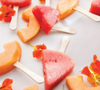 Melonen Desserts schmecken herrlich frisch und fruchtig an heißen Sommertagen