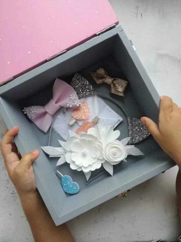 Erinnerungsbox Baby – Dinge, die darin nicht fehlen sollten, sowie weitere DIY Tipps bastelideen baby eltern