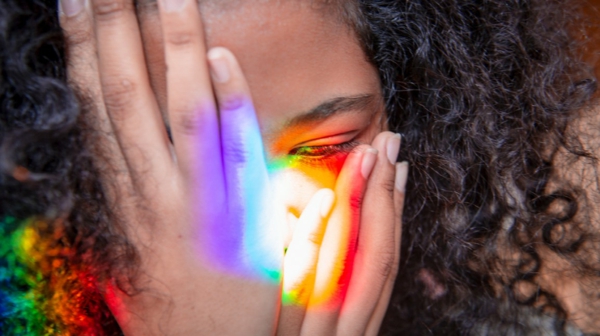 Migräne mit Aura Symptome blinde Flecken Sehveränderungen