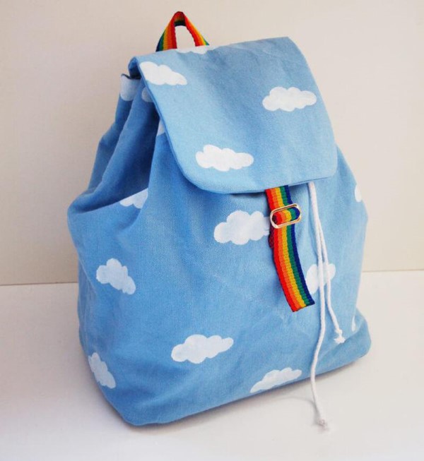 Schultaschen für Teenager selber gestalten – kreative Ideen und einfache Anleitungen wolken malen regenbogen
