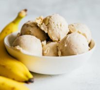So können Sie Bananeneis selber machen – ein schnelles und köstliches Nicecream Rezept