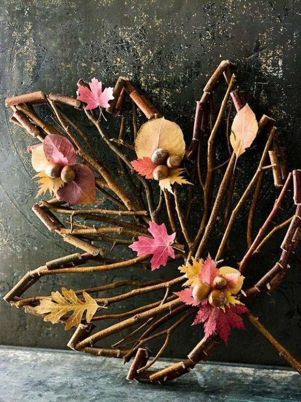 Basteln zum Herbst mit Naturmaterialien aus dem Garten oder Park blätter riesen diy ideen