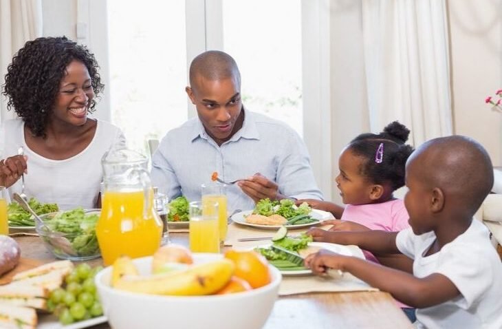 Glückliche Familie Abnehmen ohne Diät