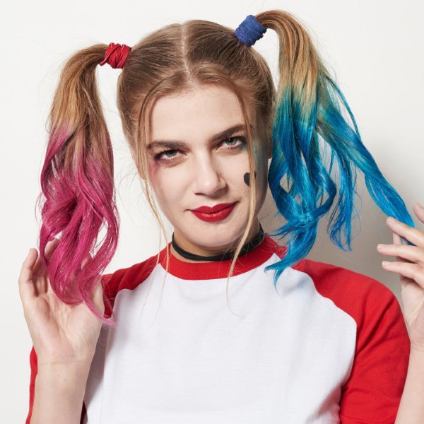 Halloween Frisuren Ideen und Tipps für ein gelungenes Grusel-Outfit harley quinn rosa blau