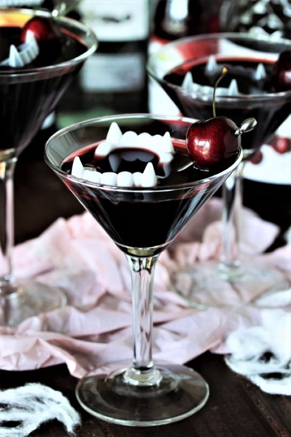 Halloween Getränke – 3 alkoholfreie Rezeptideen für eine tolle und nüchterne Party dracula vampir cocktails