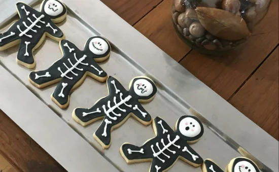 skelett cookies zubereiten
