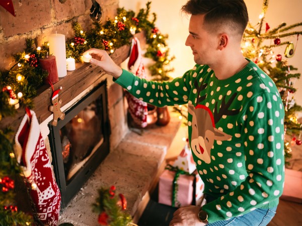 Die schönsten Last Minute Geschenkideen für Weihnachten pullover grün rudolf rentier