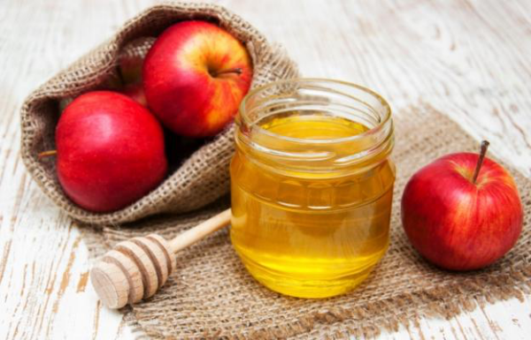 Honig und Zimt Booster-Duo Honig rote Äpfel Gesundheit aus der Natur