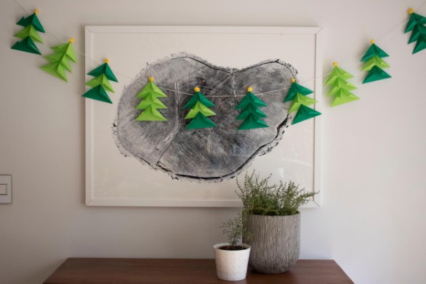 Origami Weihnachten Deko Ideen und DIY Anleitungen girlande tannenbäume anleitung