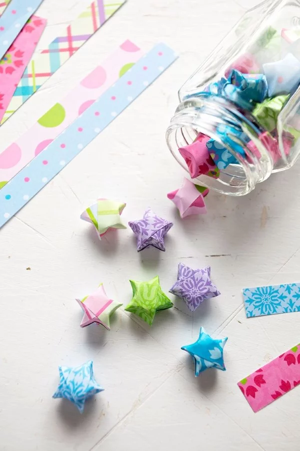 Origami Weihnachten Deko Ideen und DIY Anleitungen glückssterne japan