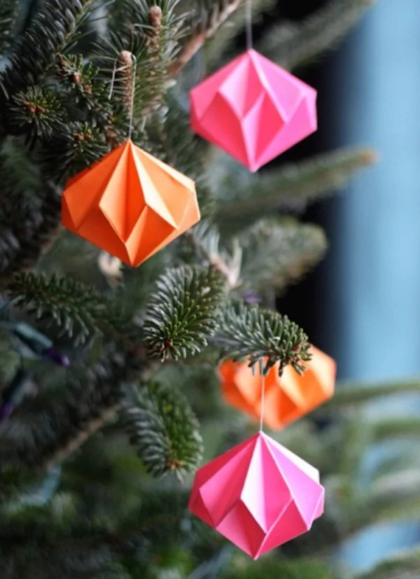 Origami Weihnachten Deko Ideen und DIY Anleitungen sterne christbaum deko ornament