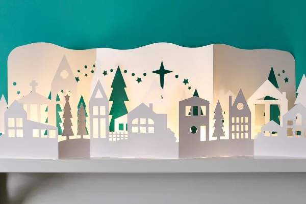 Scherenschnitt Weihnachten Deko Ideen und Last-Minute Anleitungen weihnachtsdorf 3d diorama