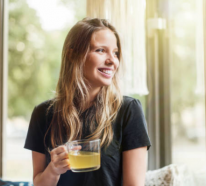 Tee trinken für inneren Glow – fünf Teesorten sorgen für strahlende Gesichtshaut