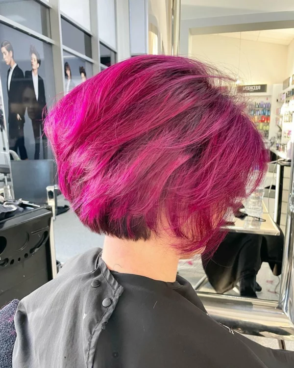 Bixie Frisur in Pink 