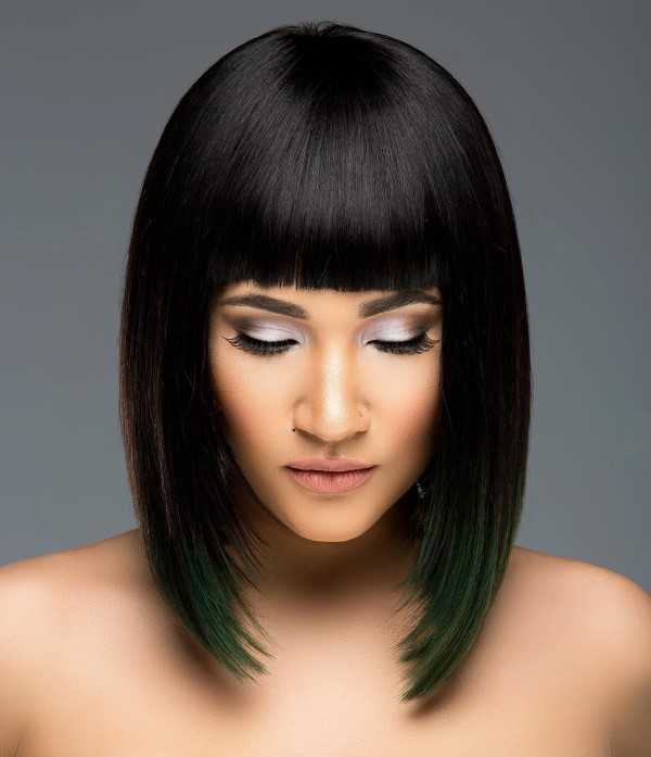 Cleopatra Bob – moderner Beauty Trend inspiriert von der Geschichte a-linie bob grüne akzente