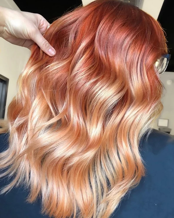 Kupfer Haarfarbe rosagold Ombre Effekte
