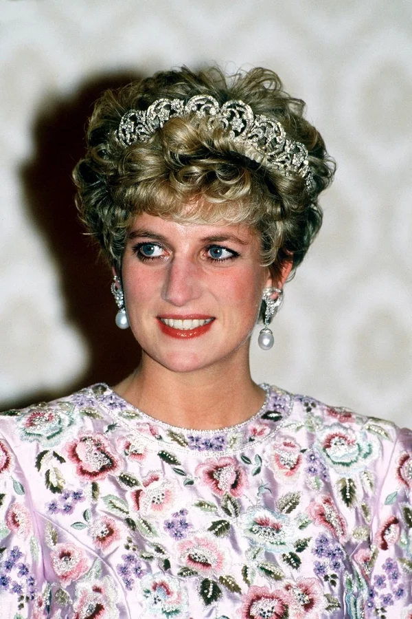 Lady Diana Stilikone Frisuren 1992