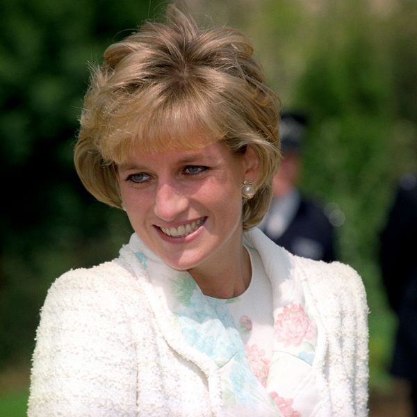 Lady Dianas Frisuren durch die Jahren