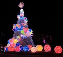 Leuchtende Weihnachtsdeko für den Garten – DIY Weihnachtskugeln aus Draht