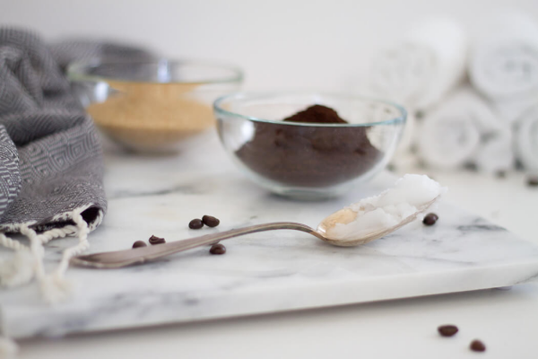 Kaffee-Peeling selber machen Kokosöl Bestandteil in der Kosmetik