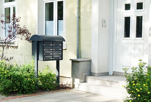 Moderne Briefkasten – wichtige Kaufkriterien und Tipps dach briefkasten modern schwarz