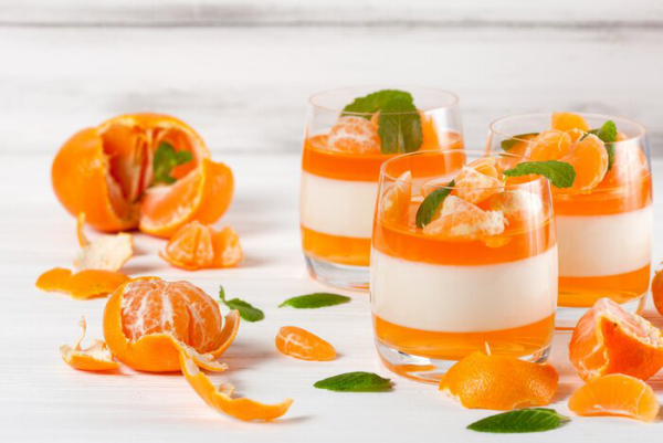 Panna Cotta mit Mandarinen ein italienisches Dessert exotische Note fruchtiger Geschmack