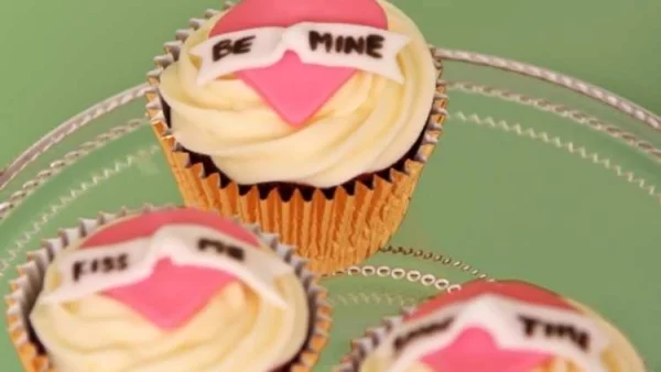 Herzhaftes zum Valentinstag in Herzform leckere Muffins für den kleinen Hunger zwischendurch