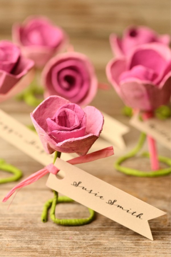Osterdeko basteln mit Kindern – zauberhafte Ideen zum Inspirieren rosen blumen eierkarton