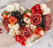 Snackplatten zum Valentinstag – Ideen für Feinschmecker und echte Genießer