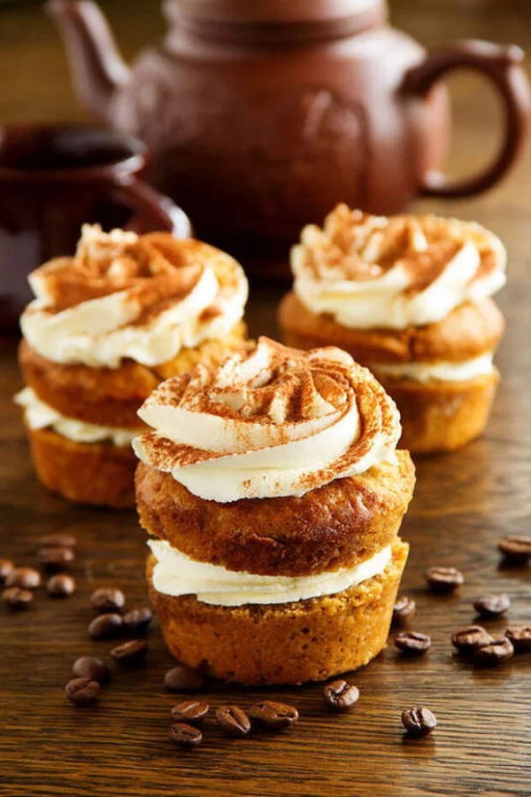 Tiramisu Cupcakes und Muffins Rezeptideen für Genießer cupcake muffins sandwich mit creme