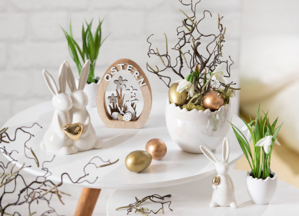 Tischdeko zu Ostern in Weiß ein schönes Fest verbringen