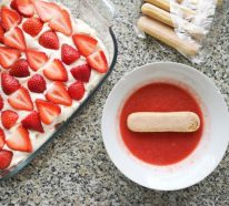 Erdbeer Tiramisu mit Mascarpone und Sahne – ein romantisches Dessert!