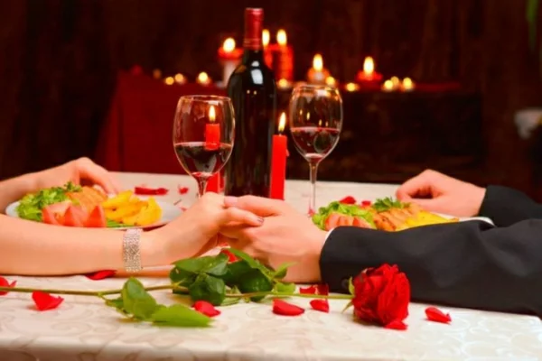 valentinstag tischdeko romantische ideen abendessen