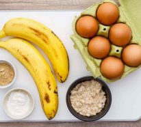 Gesunde Haferflocken Pfannkuchen mit Bananen: Hier finden Sie ein köstliches Rezept!