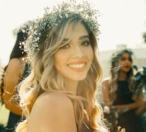 Brautjungfern Frisuren 2022: 30 inspirierende Haarideen für Ihren Hochzeitstag