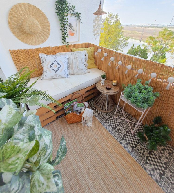 boho balkon einrichten sisal teppich sichtschutz