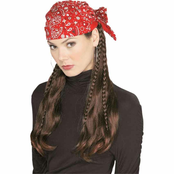 Bandana Style Frisuren- Trends für den Sommer 2022 Piraten-Look rote farbe