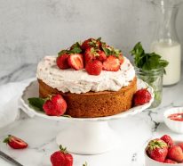Erdbeer Basilikum Torte – frisches Rezept für alle sommerlichen Anlässe