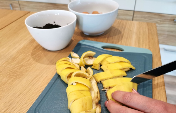 Bananenschalen als Dünger Kaffeesatz Eierschalen natürliche Düngemittel ohne Chemie