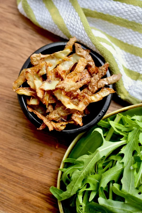 Kartoffelschalen verwenden im Haus und Garten chips crisps mit schalen