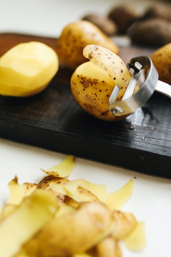 Kartoffelschalen verwenden im Haus und Garten leckere kartoffel rezepte mit schalen