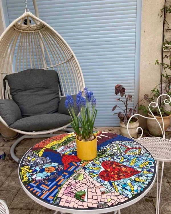 Mosaiktisch selber machen – kunstvolle Bastelideen fuer Wohnraeume und Garten schoene bunte ideen kunst