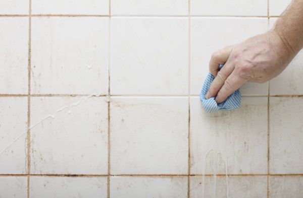 schimmel in der dusche - wie kann man ihn entfernen