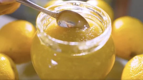 zitronernschalen mit honig selber machen