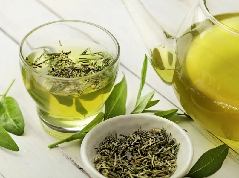 5 einfache Hausmittel gegen Fettleber gruener Tee