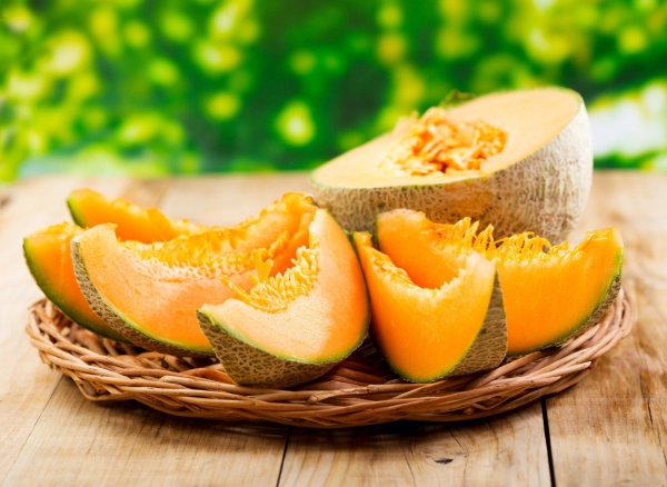 Cantaloupe-Melone perfekte Erfrischung im Sommer kalorienarm vitaminreich Snack fuer zwischendurch