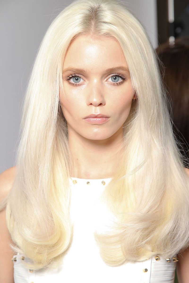 modell mit blonden haaren - blonde haarfarben